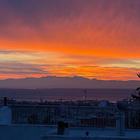 Vintage Experience Στην Άνω Πολη Apartment Tesalonika Bagian luar foto