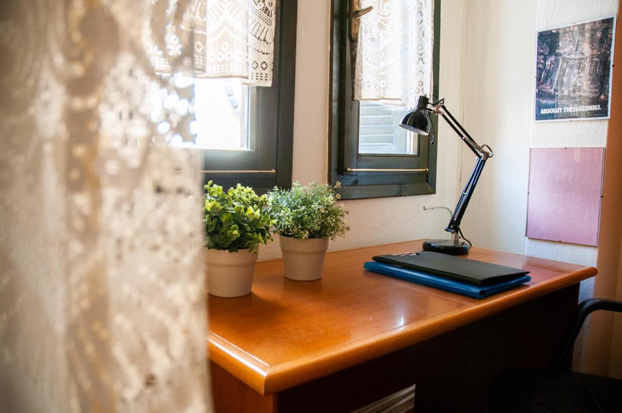 Vintage Experience Στην Άνω Πολη Apartment Tesalonika Bagian luar foto