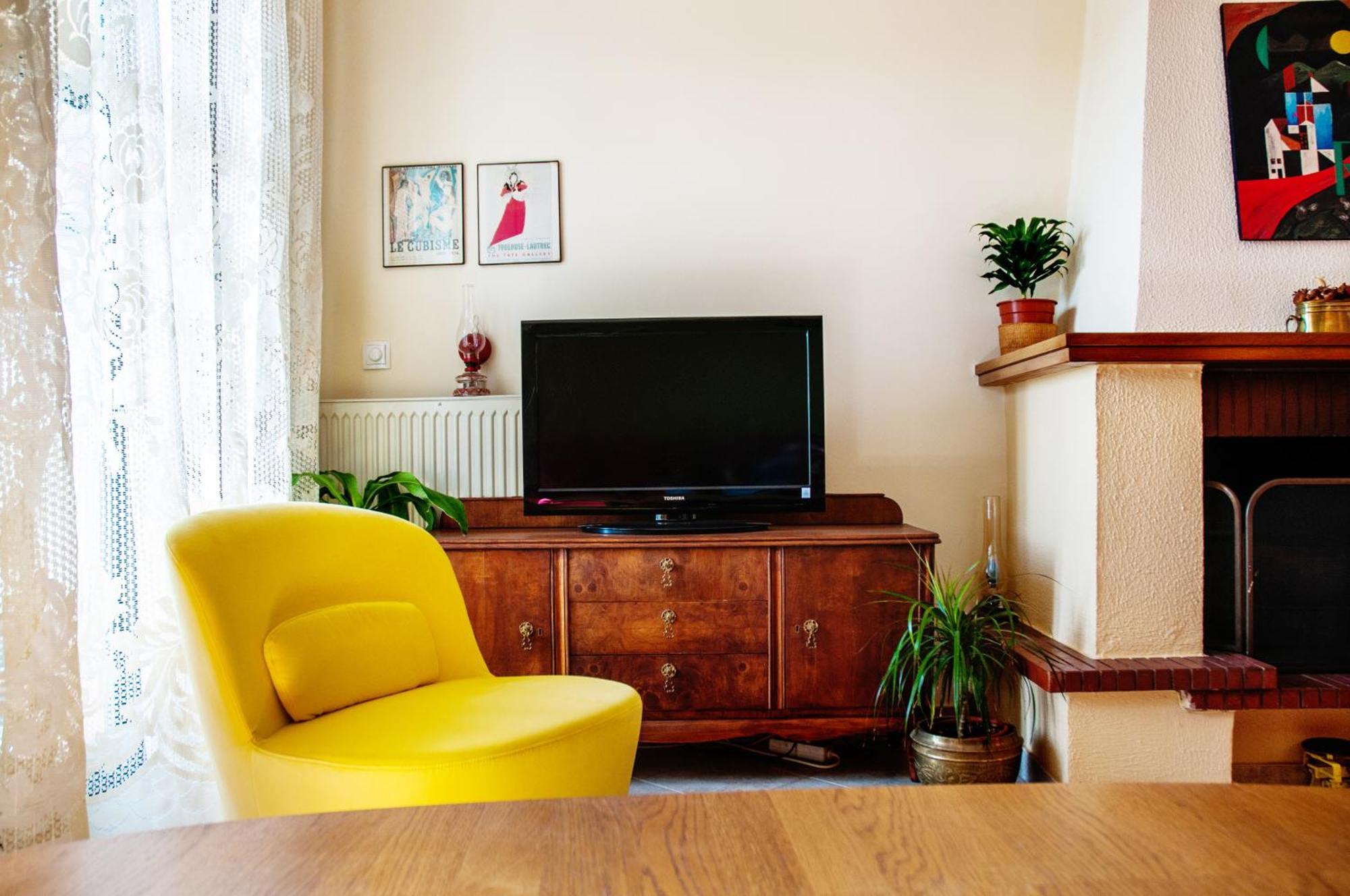 Vintage Experience Στην Άνω Πολη Apartment Tesalonika Bagian luar foto