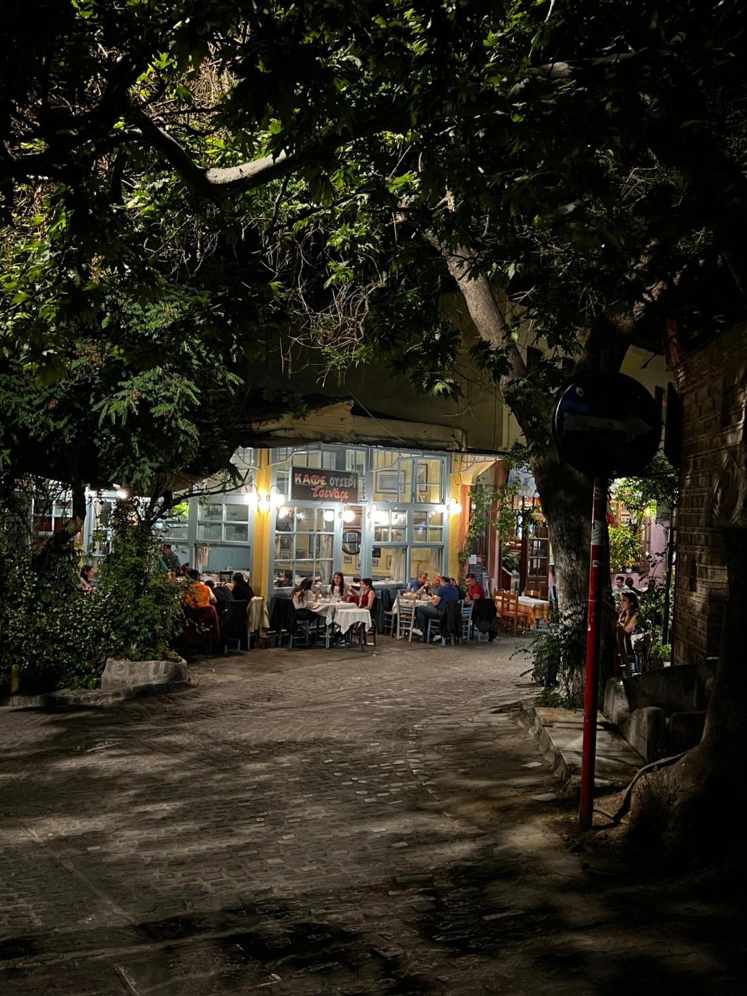 Vintage Experience Στην Άνω Πολη Apartment Tesalonika Bagian luar foto